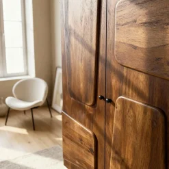 Made in Meubles Armoire en bois de manguier Gavin