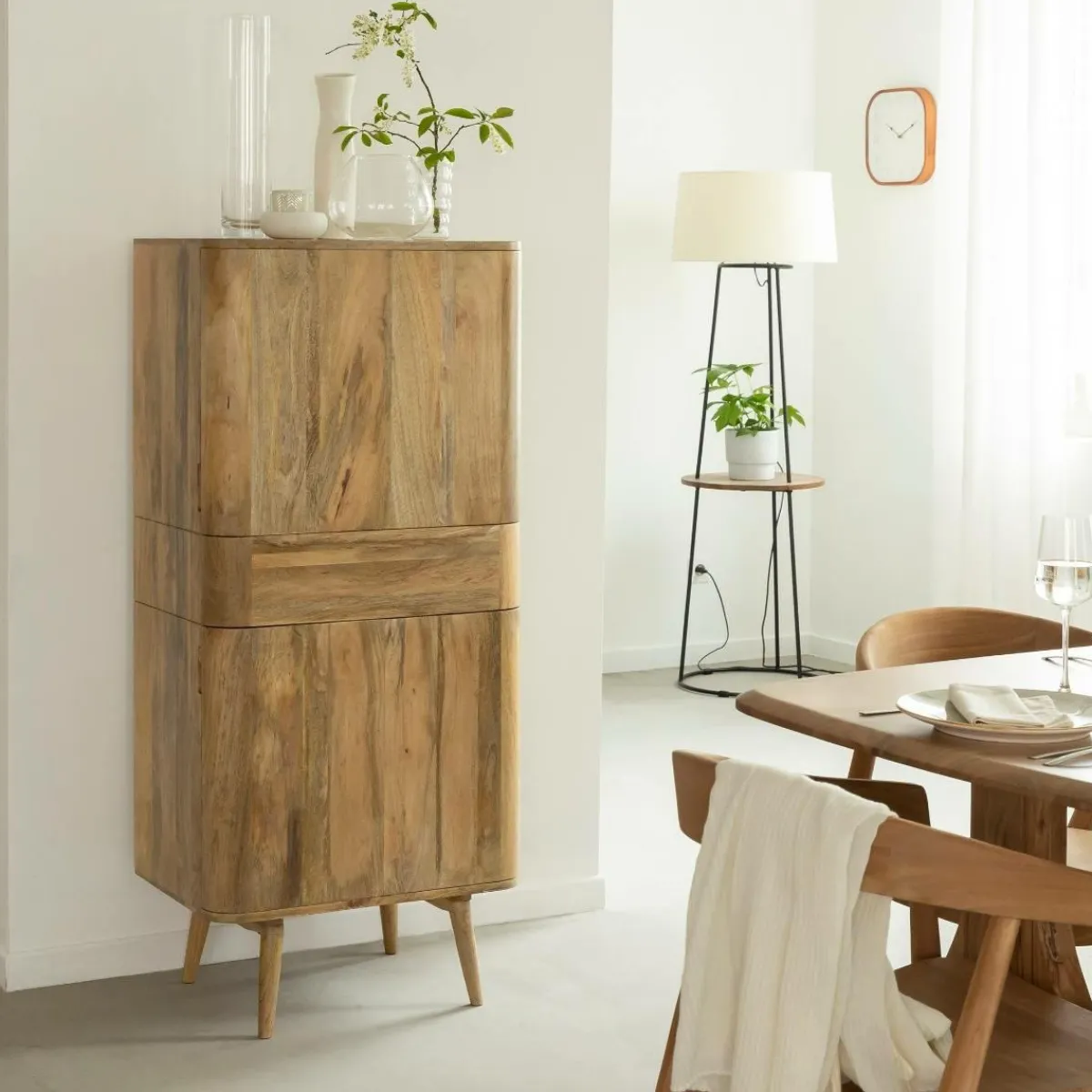 Made in Meubles Armoire en bois de manguier Aléna