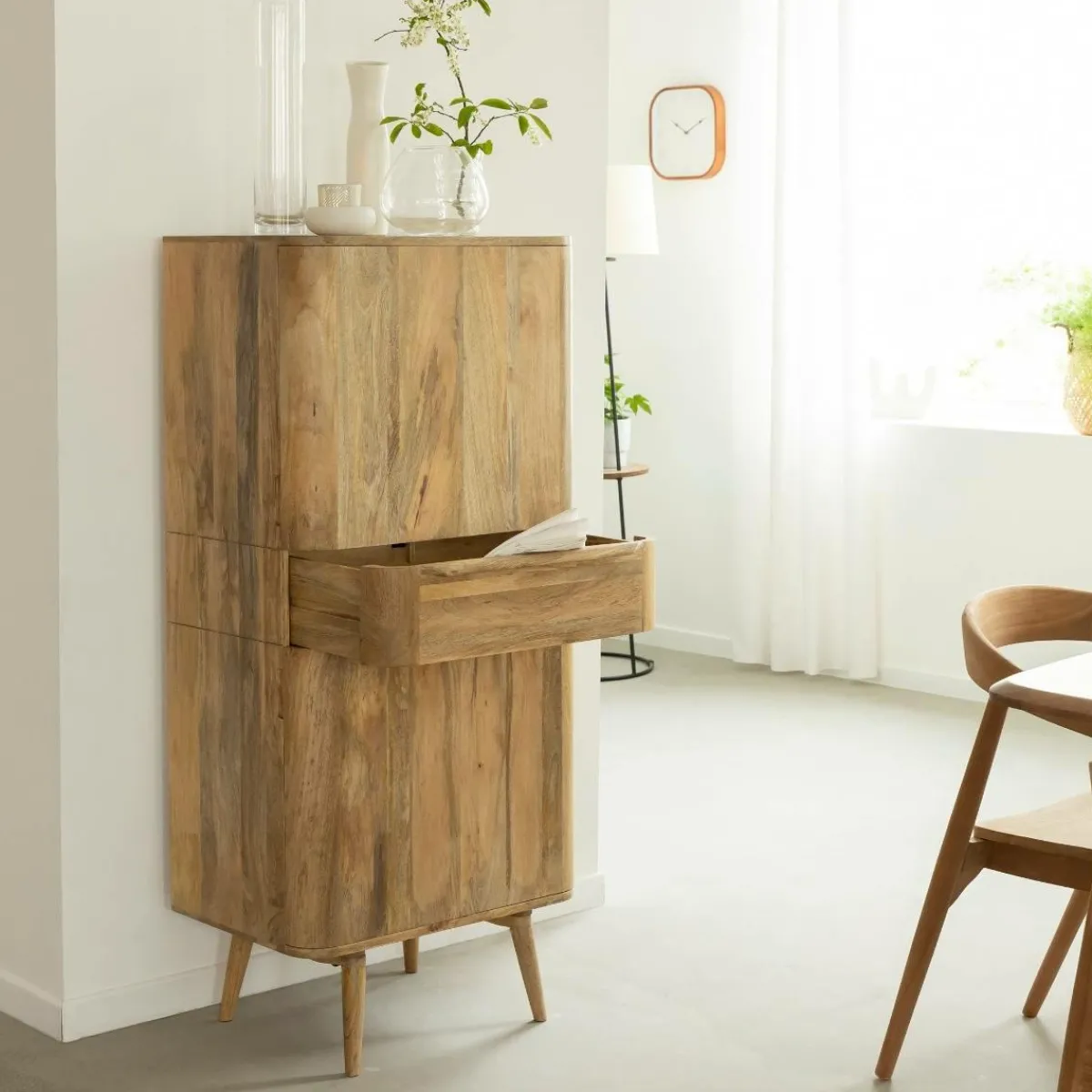 Made in Meubles Armoire en bois de manguier Aléna
