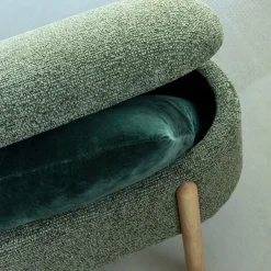 Made in Meubles Banc en bois de pin et tissu bouclette vert Nério