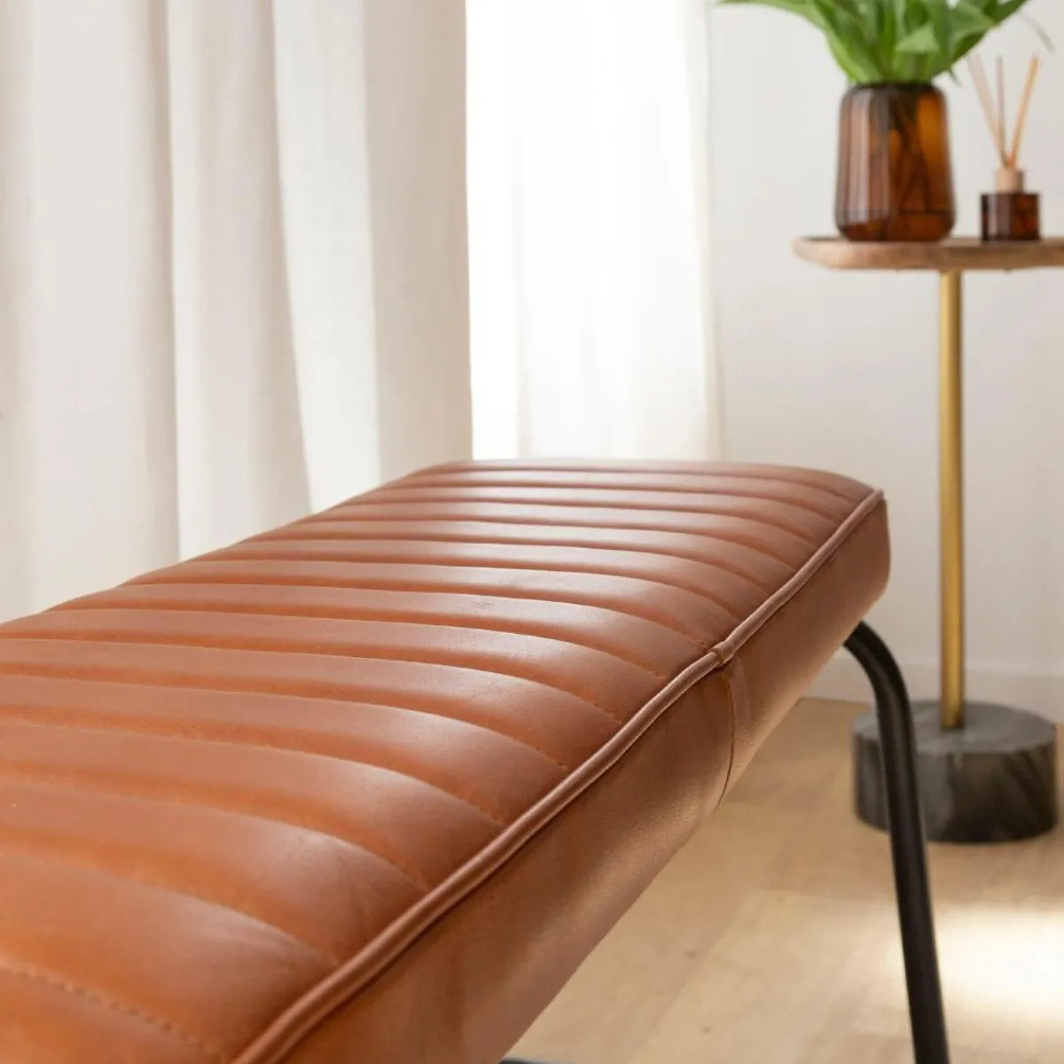 Made in Meubles Banc en cuir marron et métal noir Lucien
