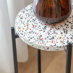 Made in Meubles Bout de canapé en terrazzo et métal Paulus