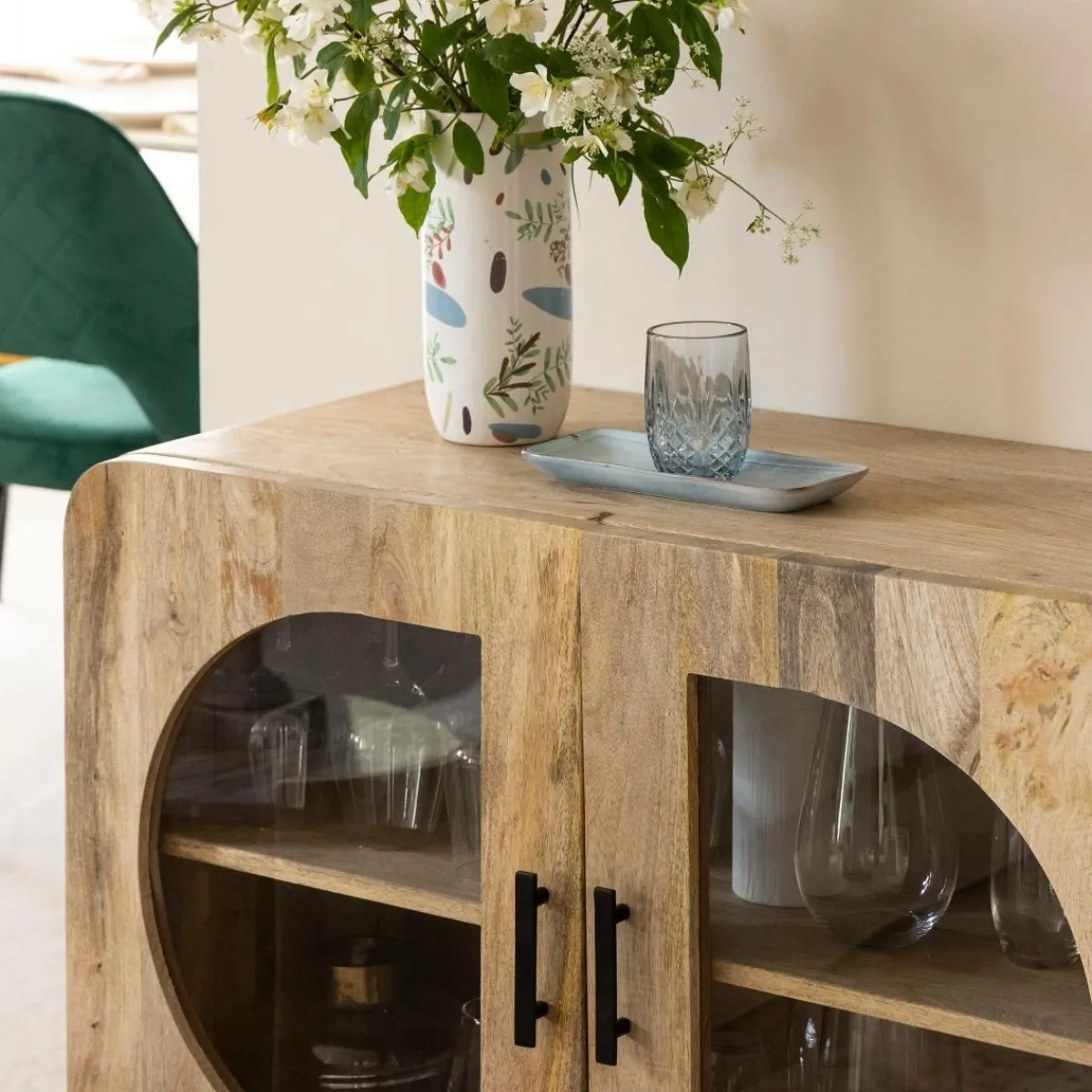 Made in Meubles Buffet 3 portes en bois de manguier Nova