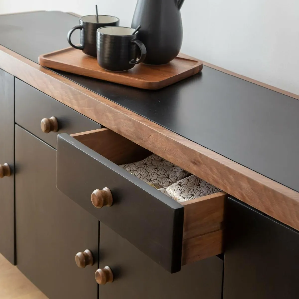 Made in Meubles Buffet arrondi en bois de manguier Romy