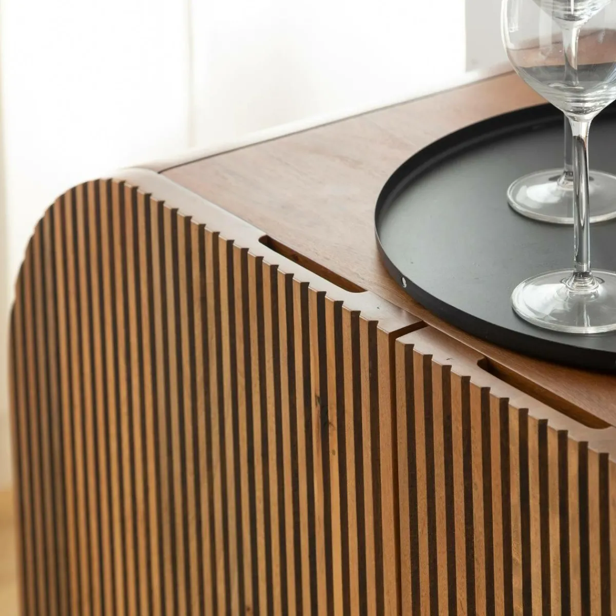Made in Meubles Buffet arrondi en bois de manguier Lise