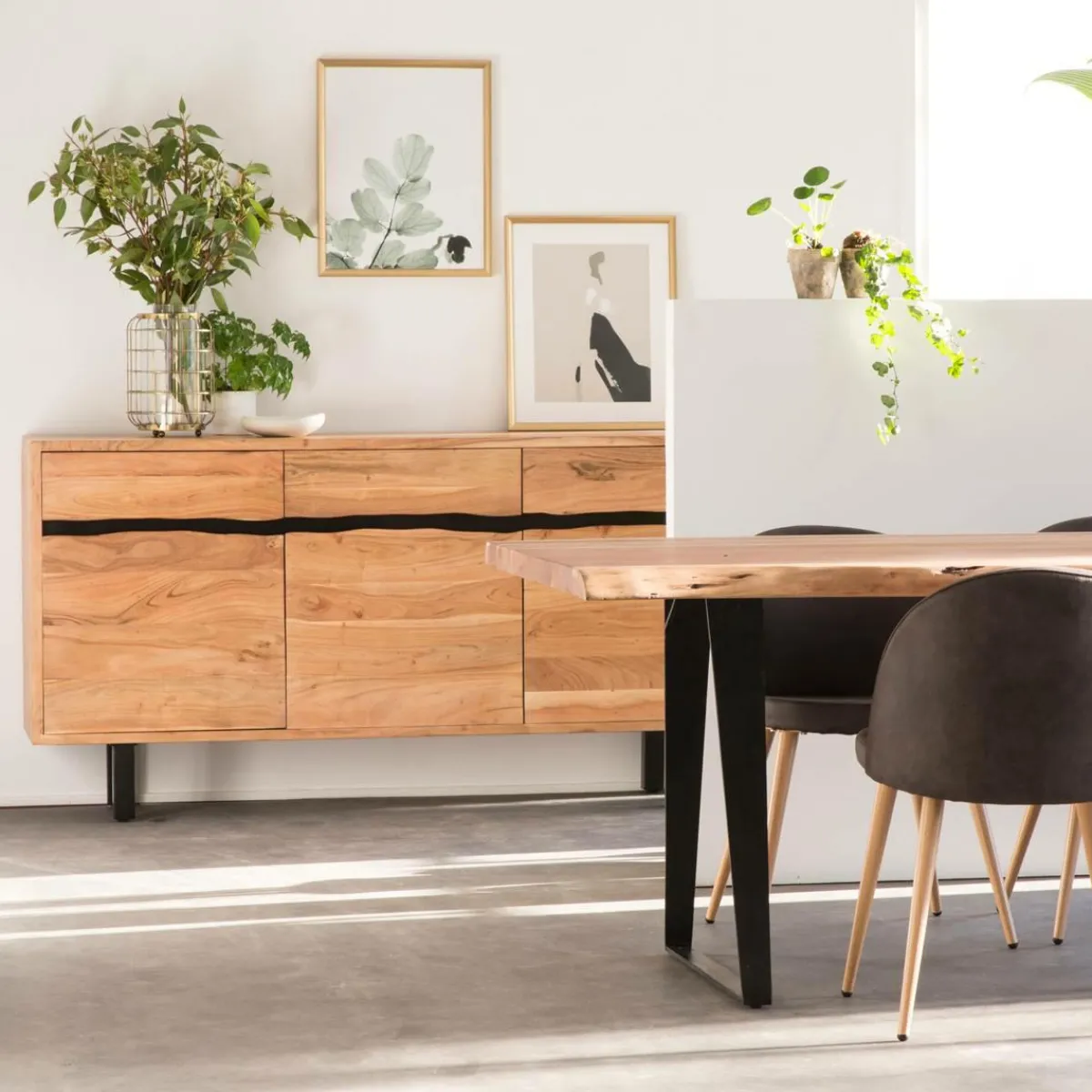 Made in Meubles Buffet en bois d'acacia et métal Mahé