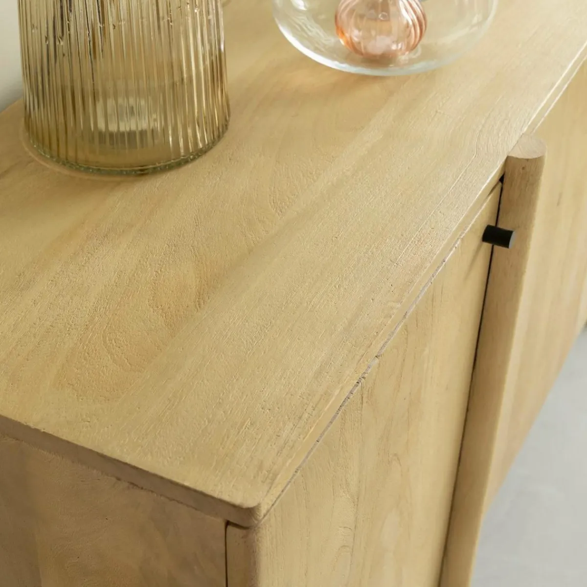 Made in Meubles Buffet en bois de manguier 4 portes Amara