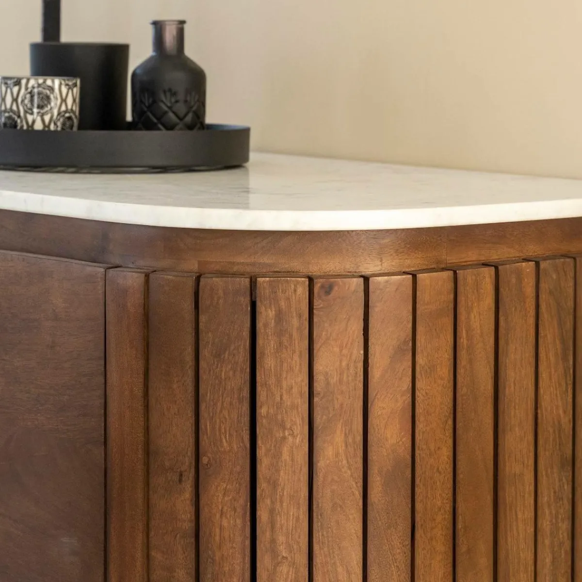 Made in Meubles Buffet en marbre et bois de manguier Sienne