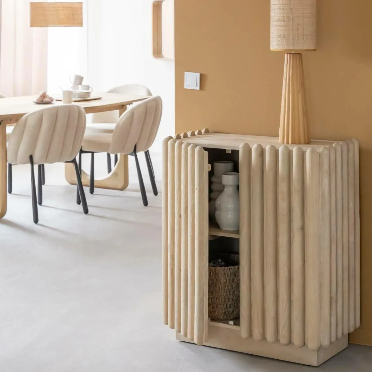 Made in Meubles Buffet haut en bois de manguier Avery