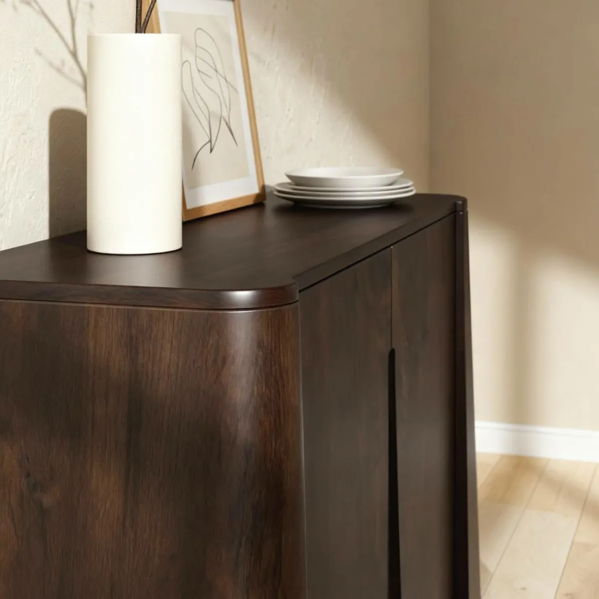 Made in Meubles Buffet haut en bois de manguier foncé Liriel