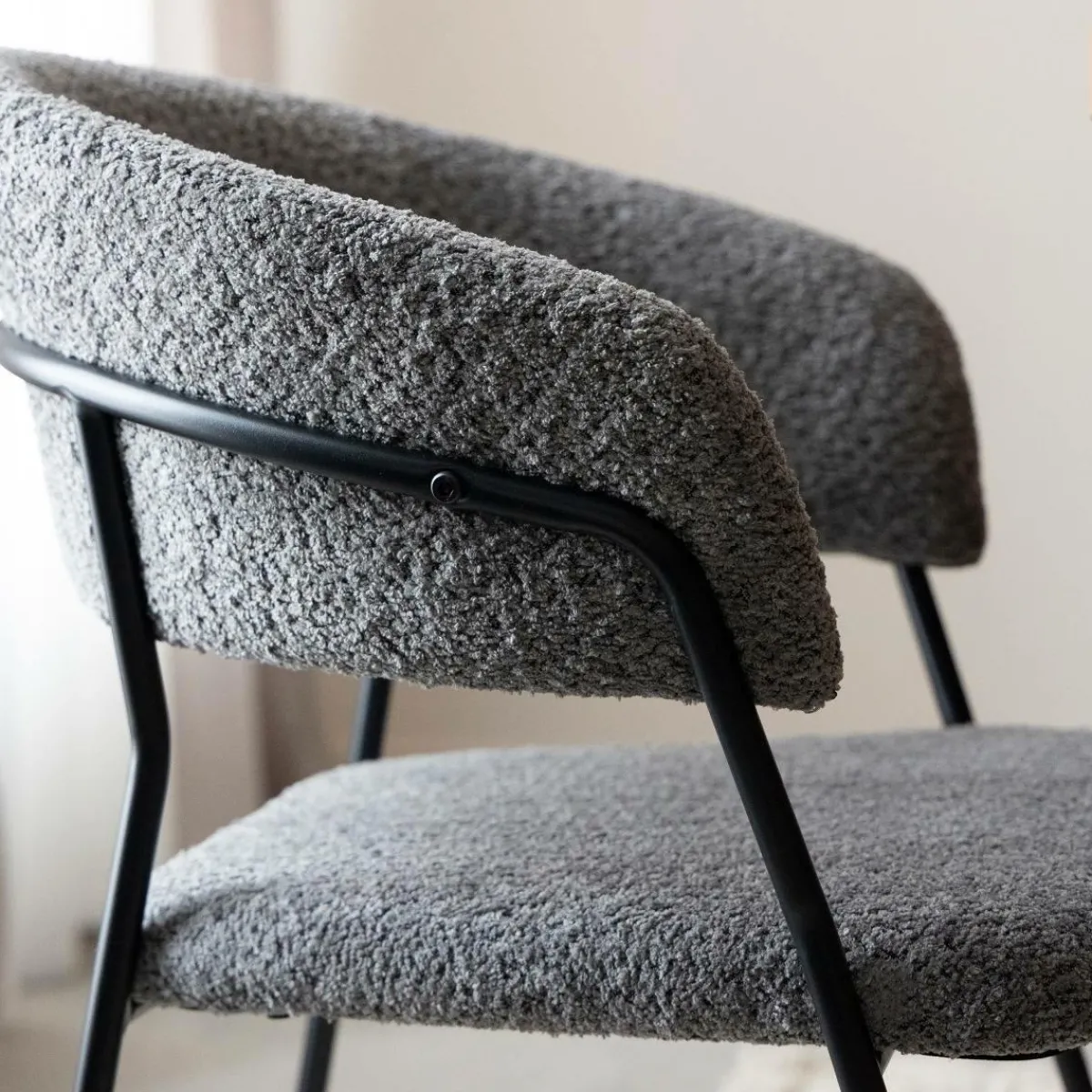 Made in Meubles Chaise arrondie en tissu bouclette grise Kanoa (lot de 2)