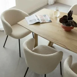 Made in Meubles Chaise avec accoudoirs ronds en tissu bouclette écru clair et pieds en métal Cléa (lot de 2)