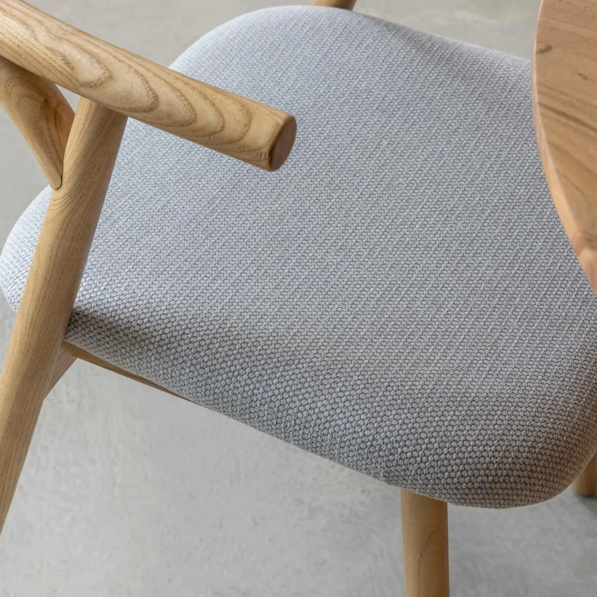 Made in Meubles Chaise en bois d'orme et tissu gris Aline (lot de 2)