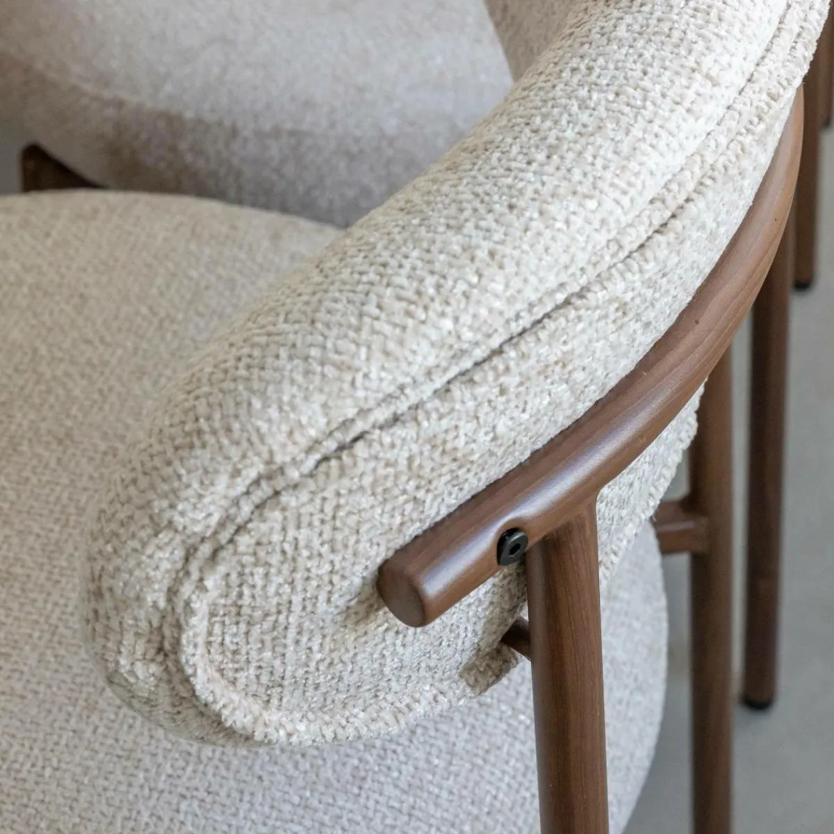 Made in Meubles Chaise en tissu écru et pieds en métal effet bois Janis (lot de 2)