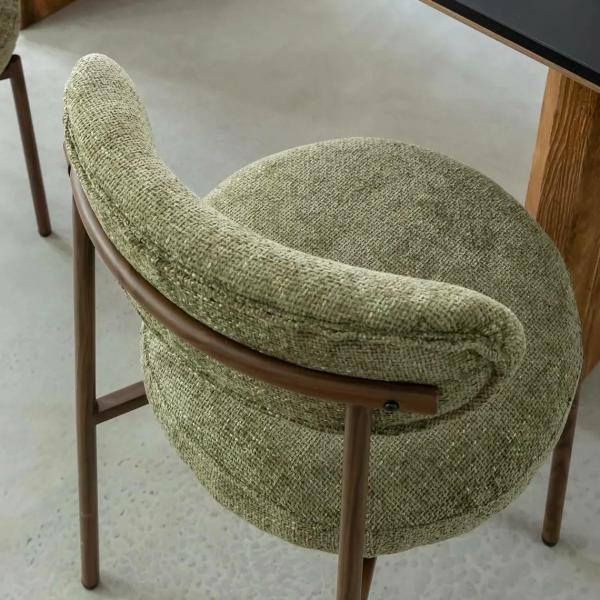 Made in Meubles Chaise en tissu vert et métal effet bois Janis (lot de 2)