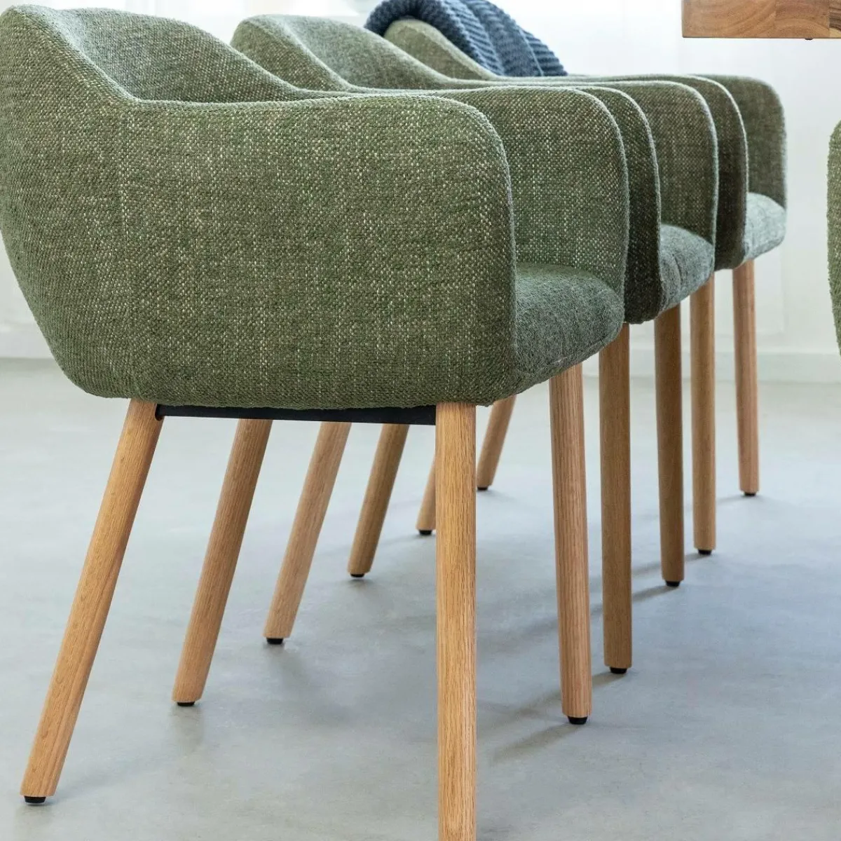 Made in Meubles Chaise en tissu vert et pieds en bois Solène (lot de 2)