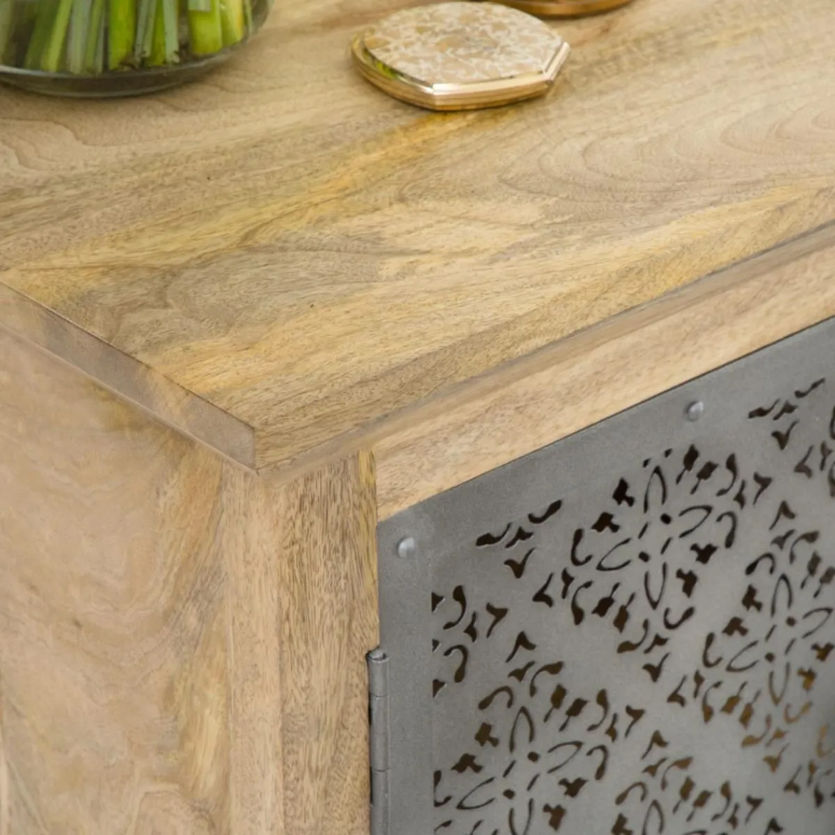 Made in Meubles Chevet en bois de manguier Sahara