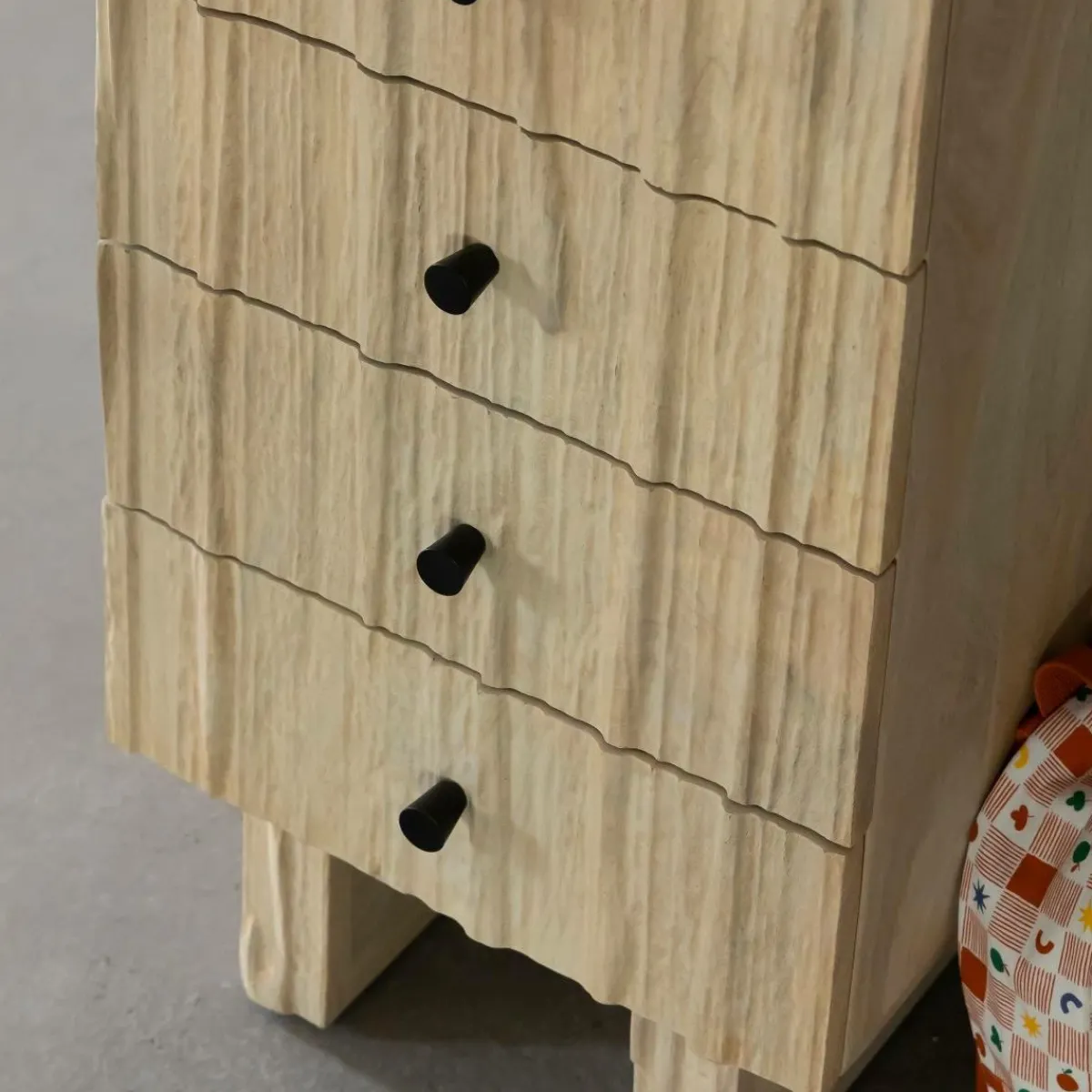 Made in Meubles Chiffonnier en bois de manguier Wally