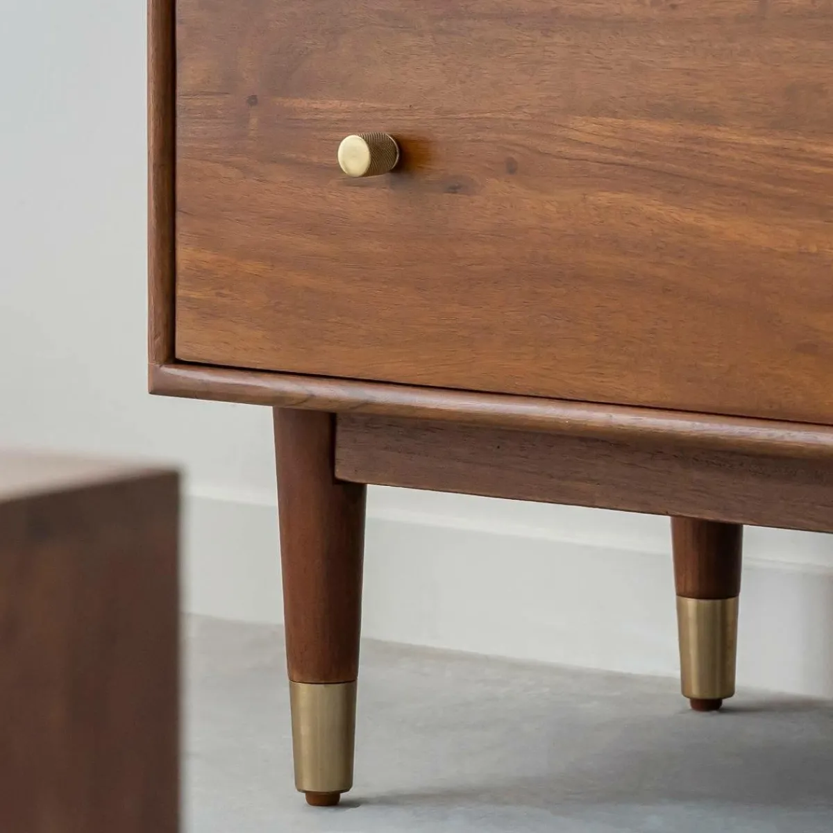 Made in Meubles Commode en bois d'acacia Emiel