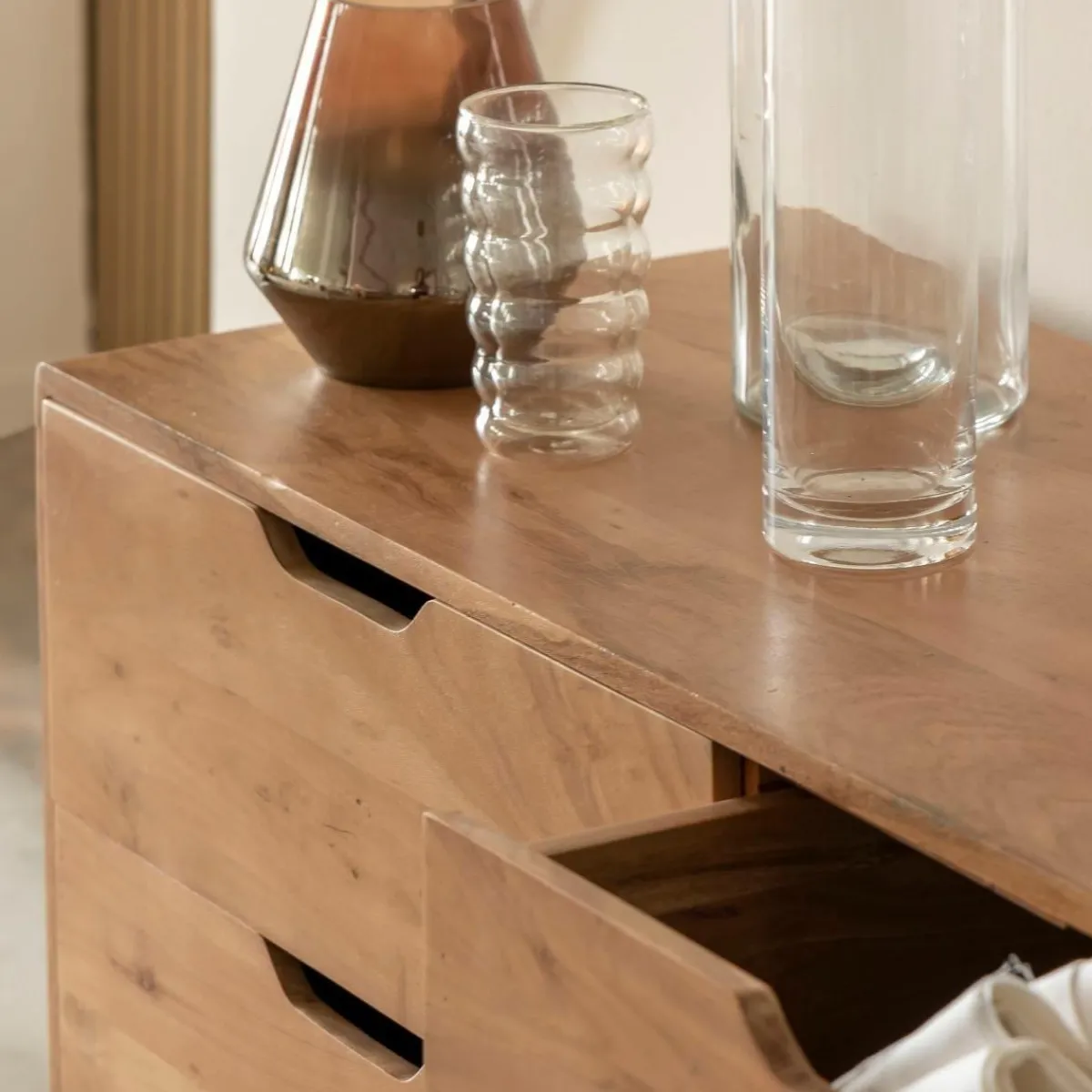 Made in Meubles Commode en bois d'acacia massif Iwa