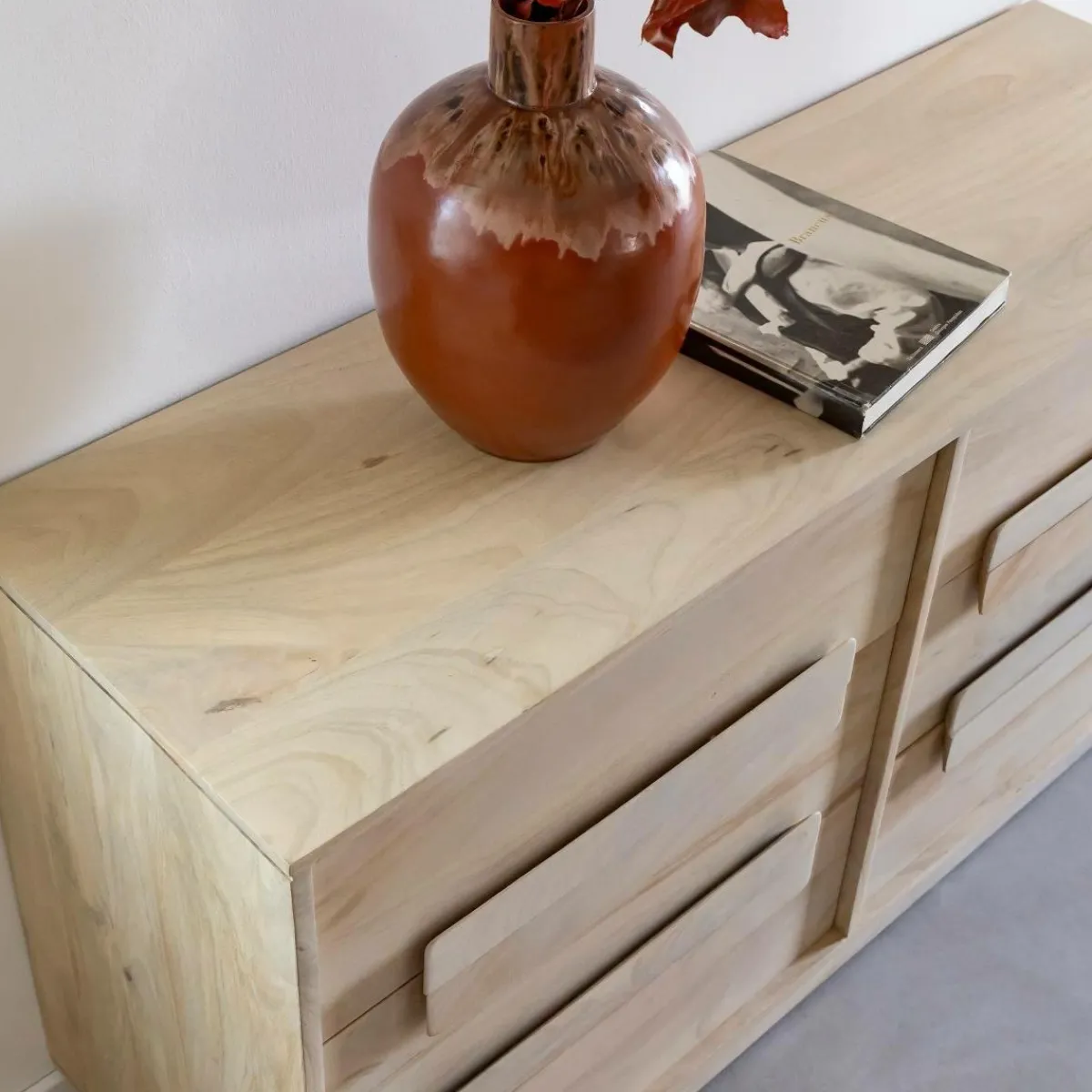 Made in Meubles Commode en bois de manguier Lioris