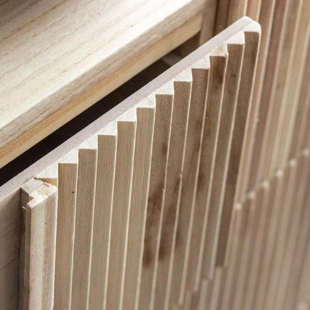 Made in Meubles Commode en bois de paulownia Nilo
