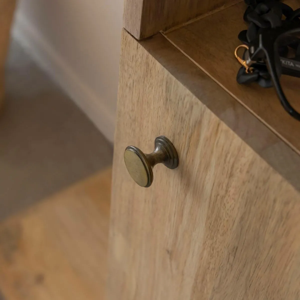 Made in Meubles Dressing avec miroir en bois de manguier Juliet