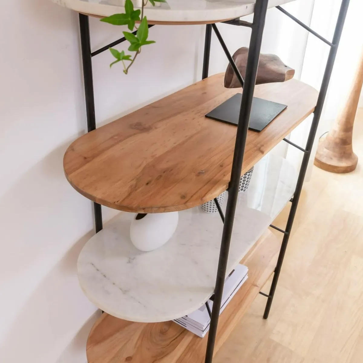 Made in Meubles Etagère en bois d'acacia et marbre Scott