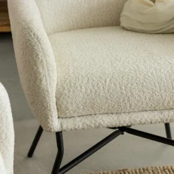 Made in Meubles Fauteuil blanc en tissu bouclette Amandine