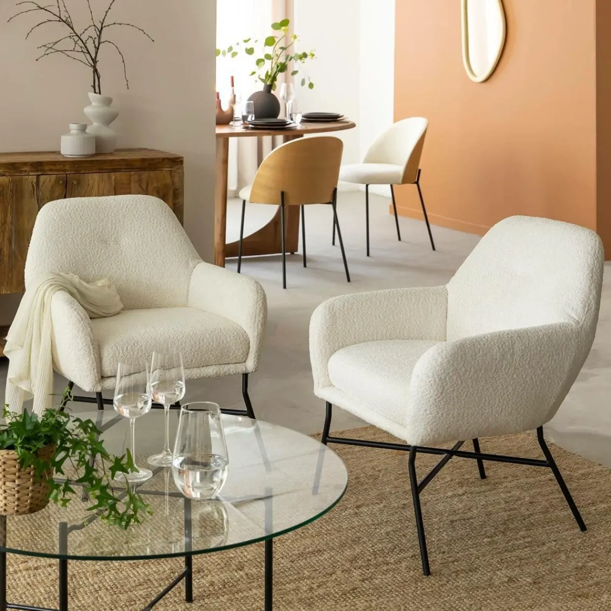 Made in Meubles Fauteuil blanc en tissu bouclette Amandine