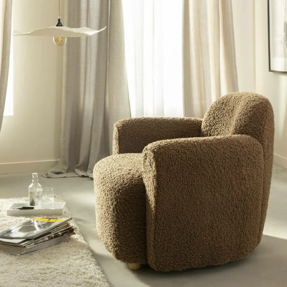 Made in Meubles Fauteuil club en tissu bouclette marron Tommy