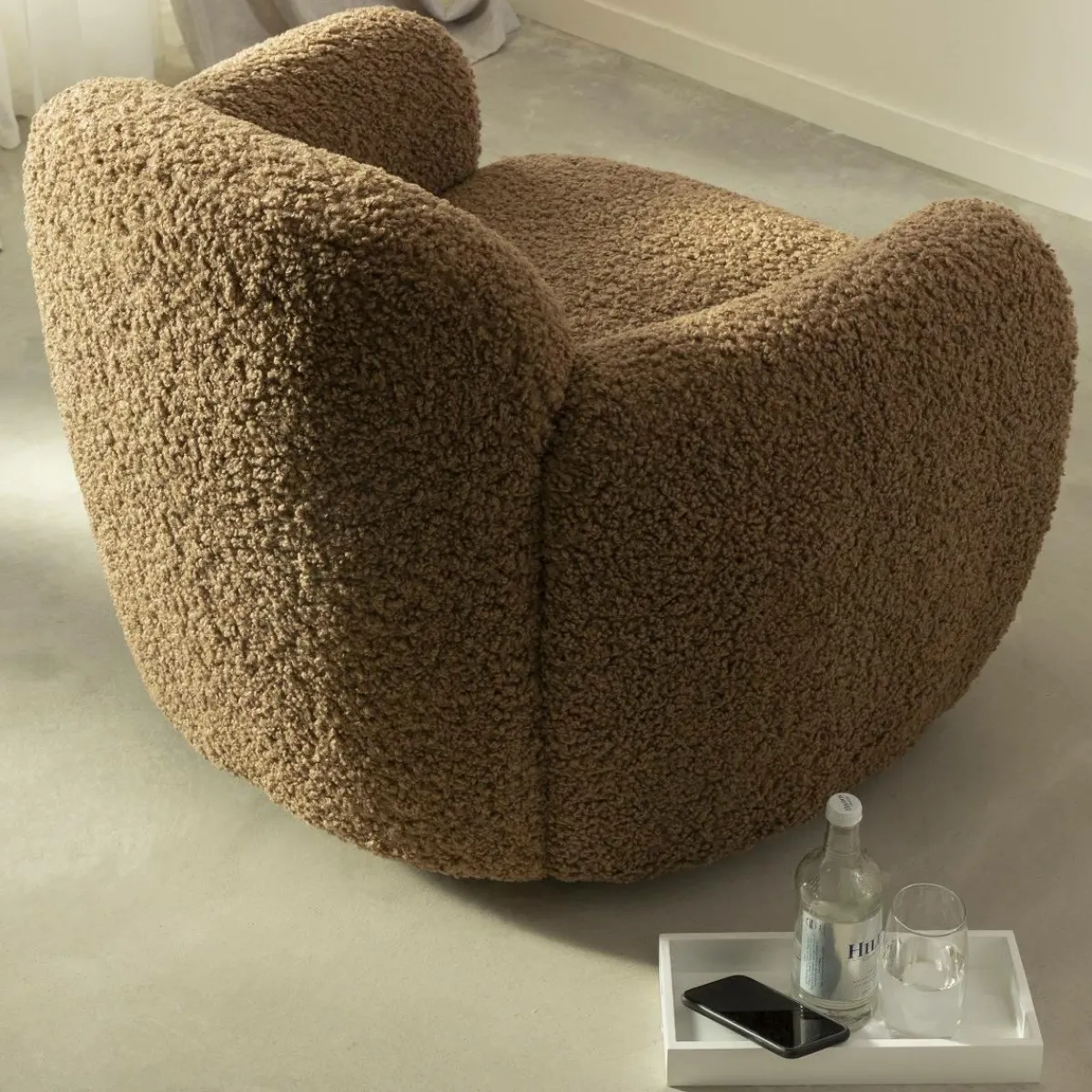Made in Meubles Fauteuil club en tissu bouclette marron Tommy