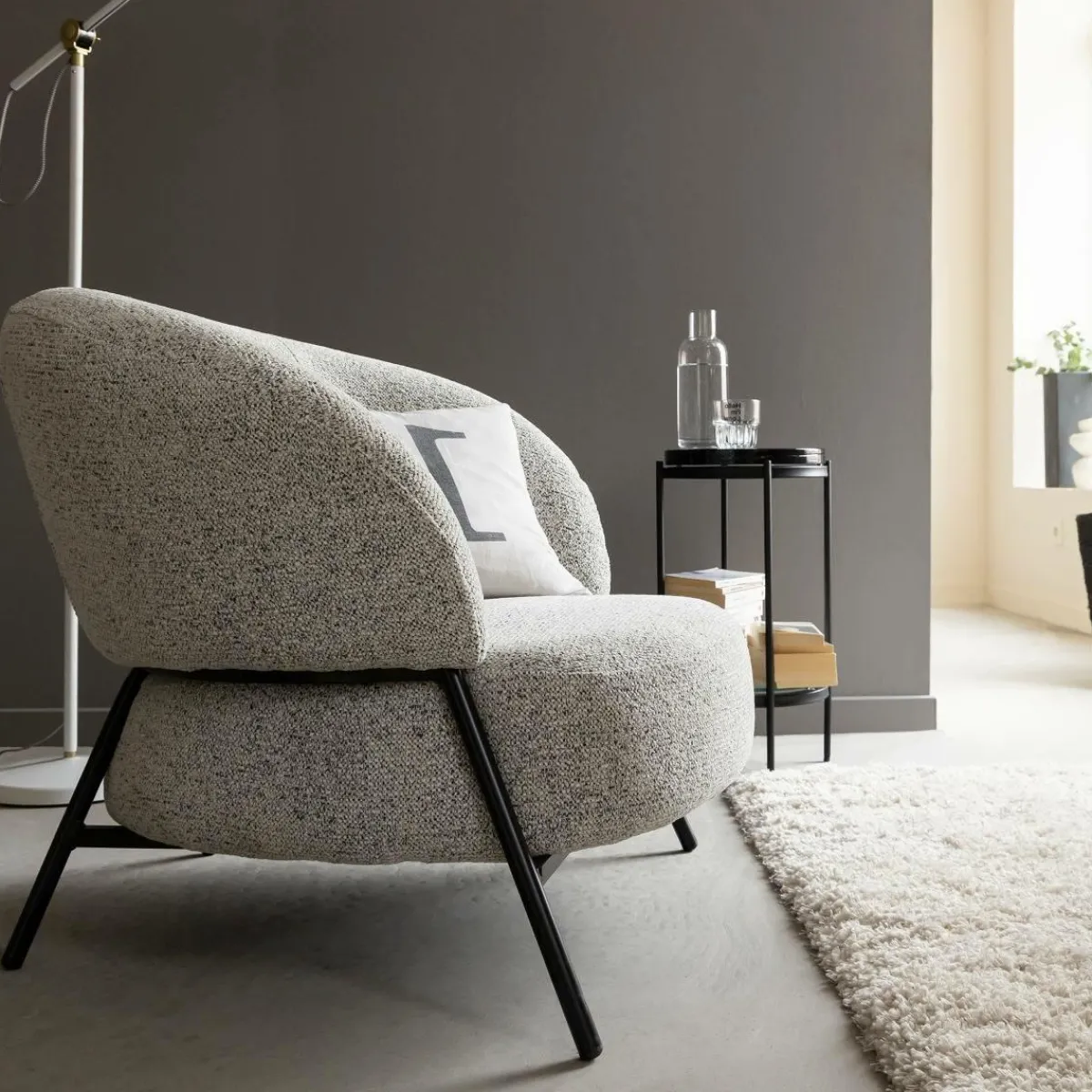 Made in Meubles Fauteuil en tissu bouclette gris Aaron