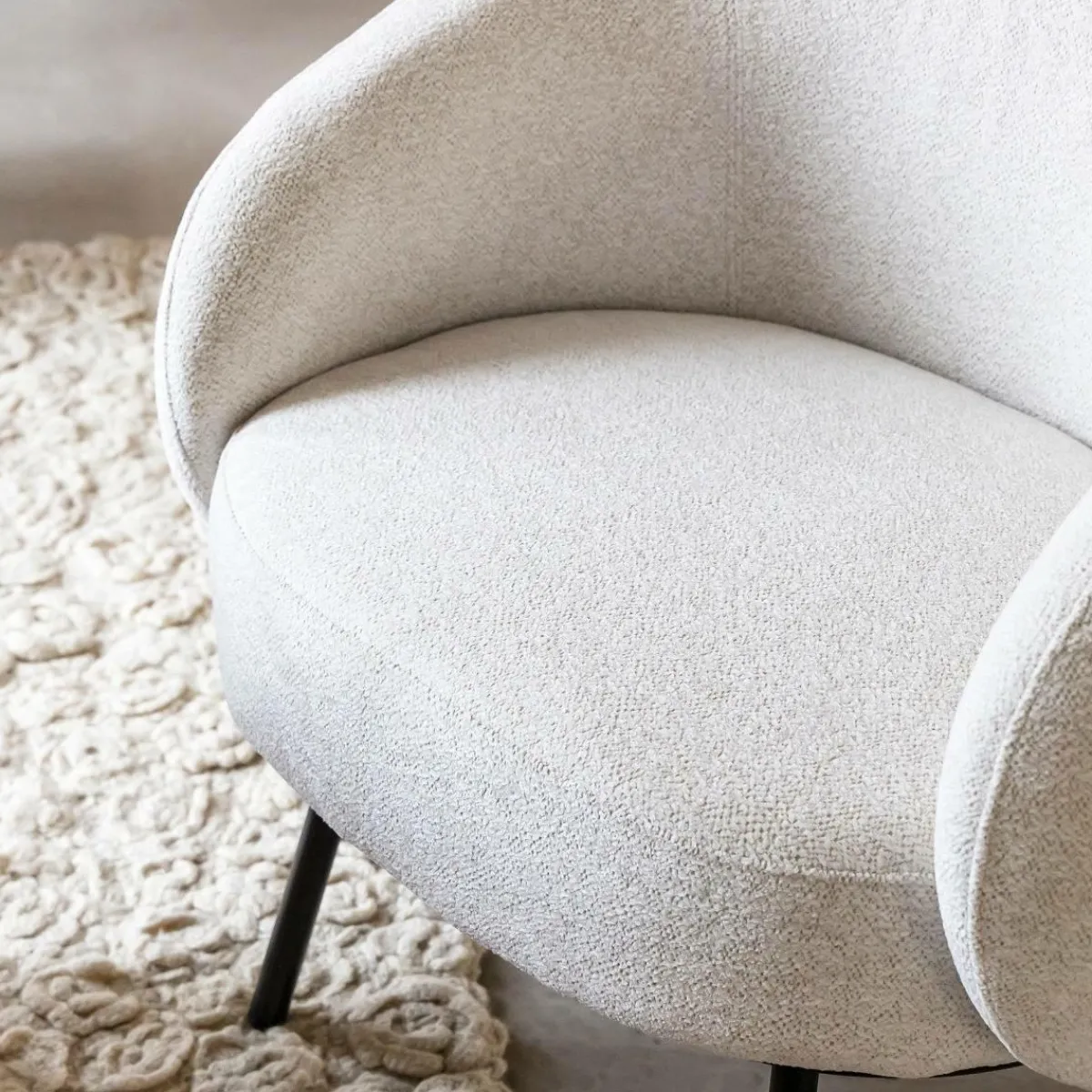 Made in Meubles Fauteuil en tissu bouclette confort Orenzo