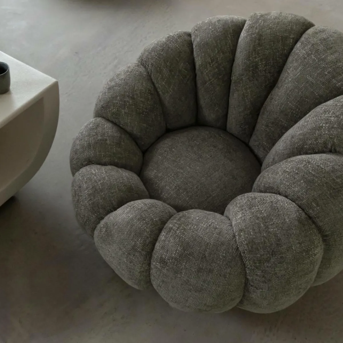 Made in Meubles Fauteuil nuage en tissu vert gris Héléna