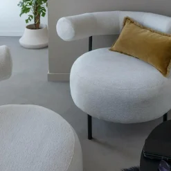 Made in Meubles Fauteuil rond en tissu bouclette écru clair Maya