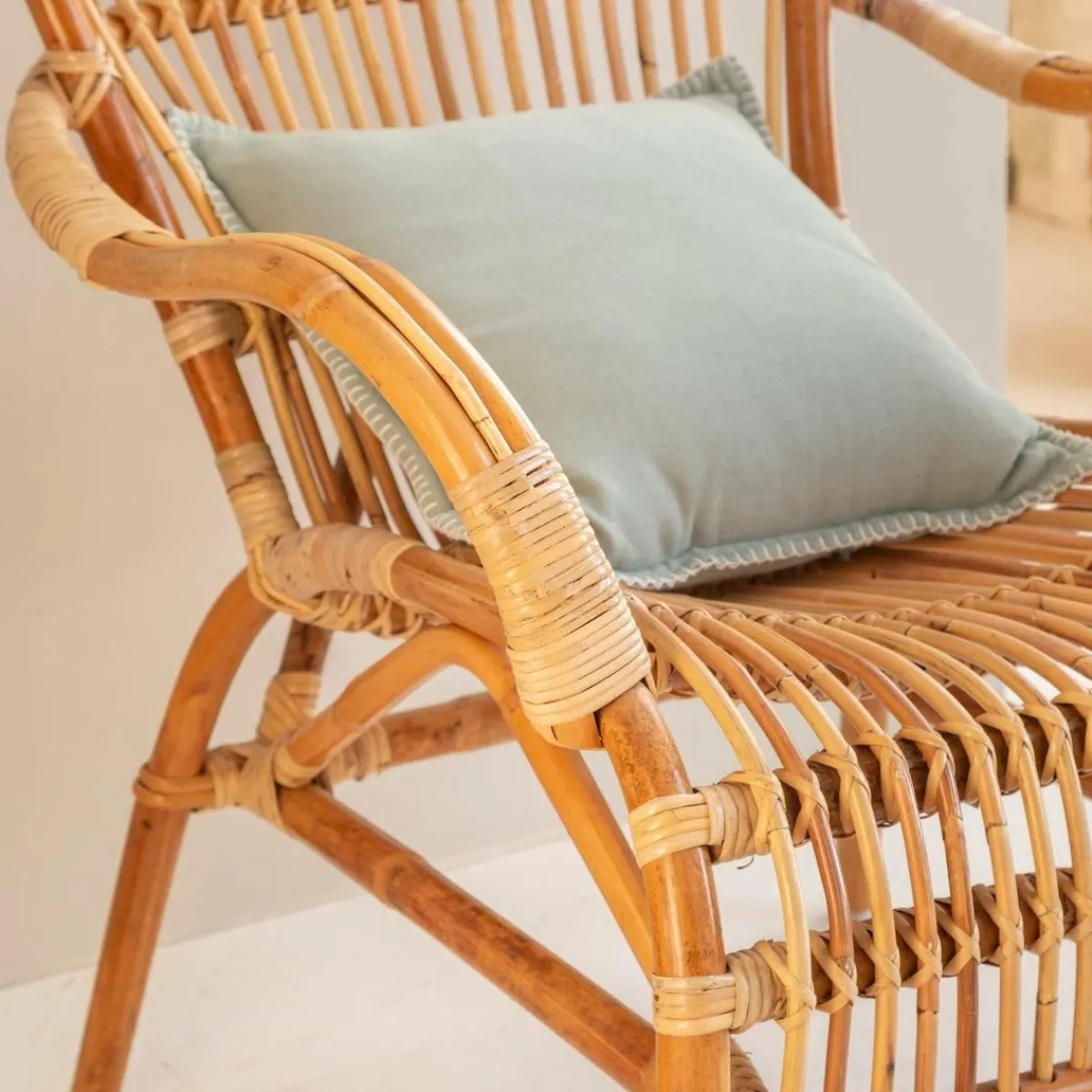 Made in Meubles Fauteuil vintage en rotin Rattan