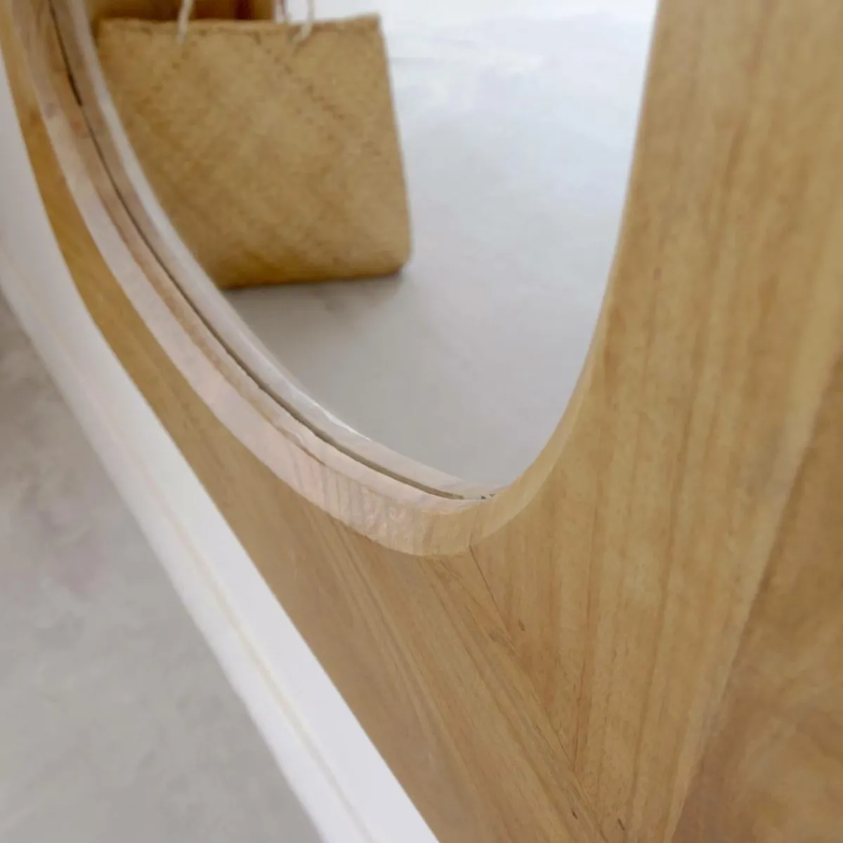 Made in Meubles Grand miroir organique en bois de manguier Marley
