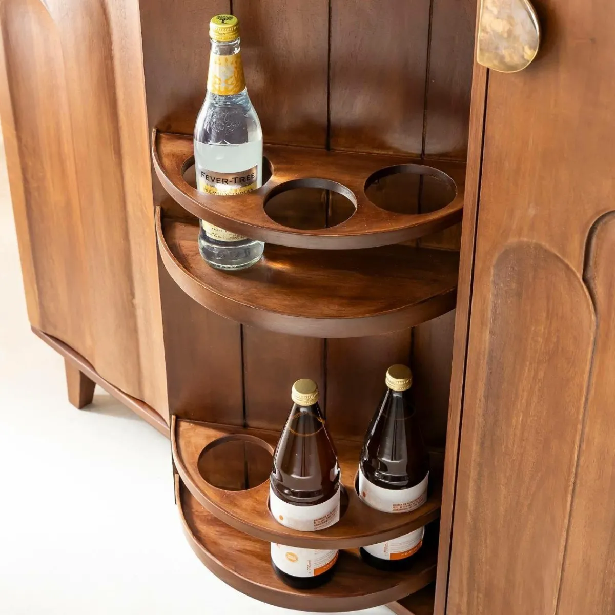 Made in Meubles Meuble bar en bois de manguier Elio