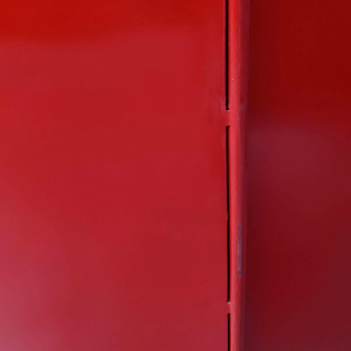 Made in Meubles Meuble bar rouge avec plateau en bois de manguier Combi
