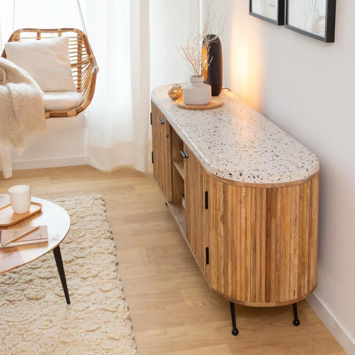 Made in Meubles Meuble TV en bois de manguier et terrazzo Ambrine