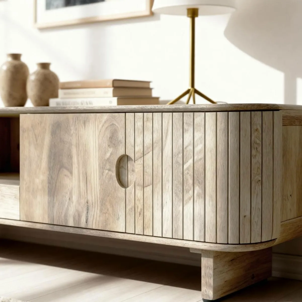 Made in Meubles Meuble TV en bois de manguier clair Yoni