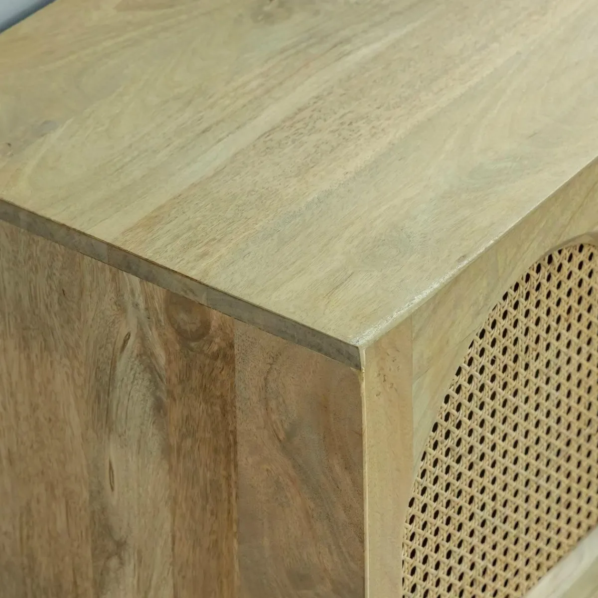 Made in Meubles Meuble TV en bois de manguier et cannage Edana