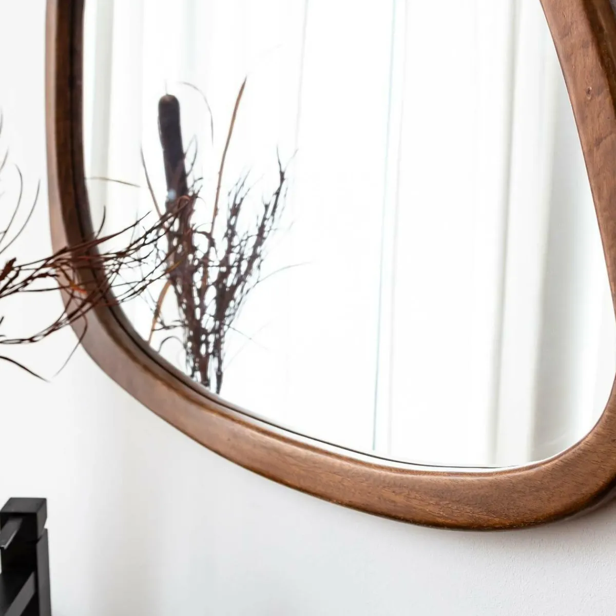 Made in Meubles Miroir abstrait en bois de manguier foncé Marley