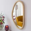 Made in Meubles Miroir abstrait en bois de manguier clair Marley