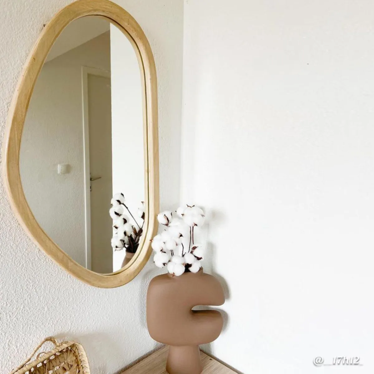 Made in Meubles Miroir abstrait en bois de manguier clair Marley