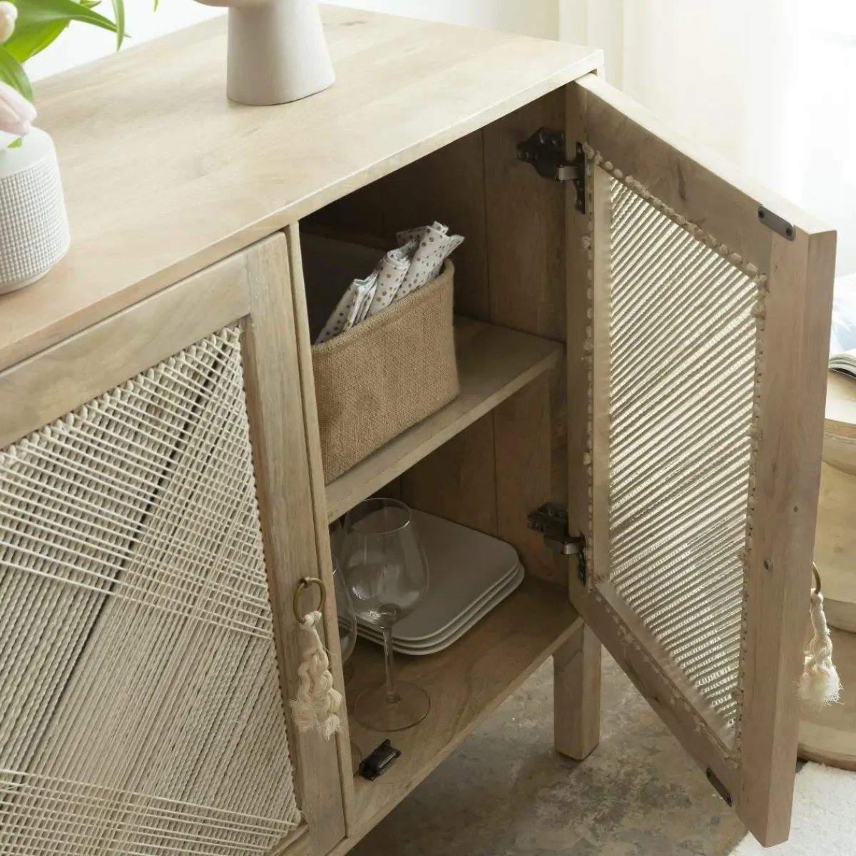 Made in Meubles Petit buffet en bois de manguier Indiana