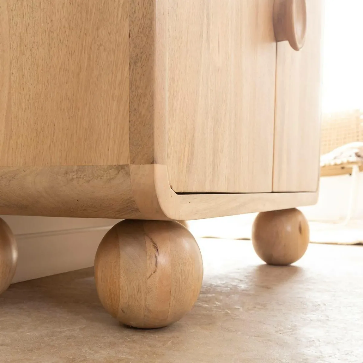 Made in Meubles Petit buffet en bois de manguier Horta
