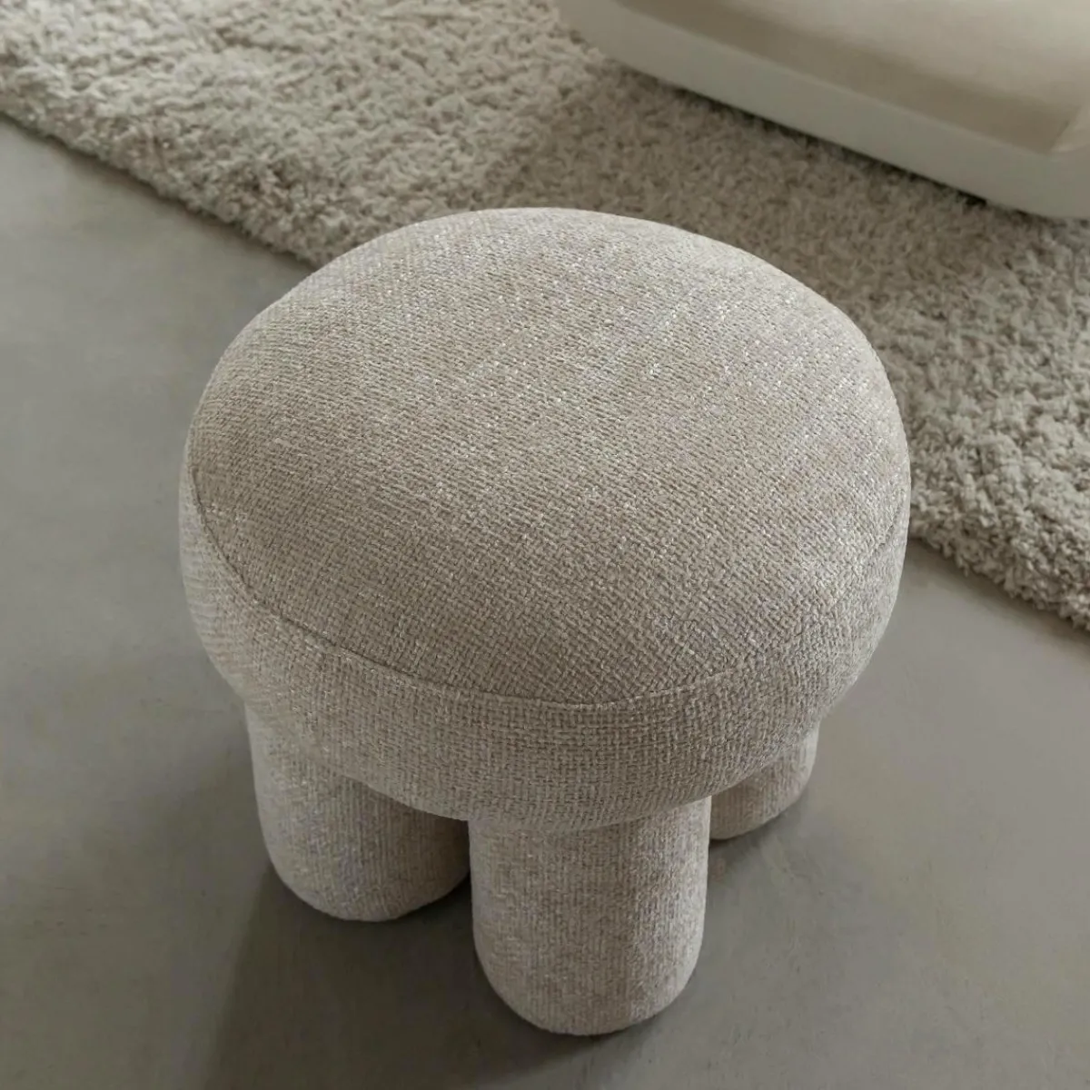 Made in Meubles Petit tabouret en tissu écru Toby