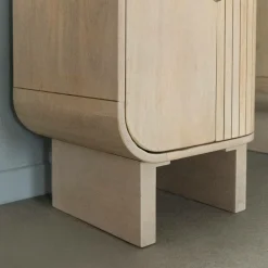 Made in Meubles Petite colonne en bois de manguier Yoni